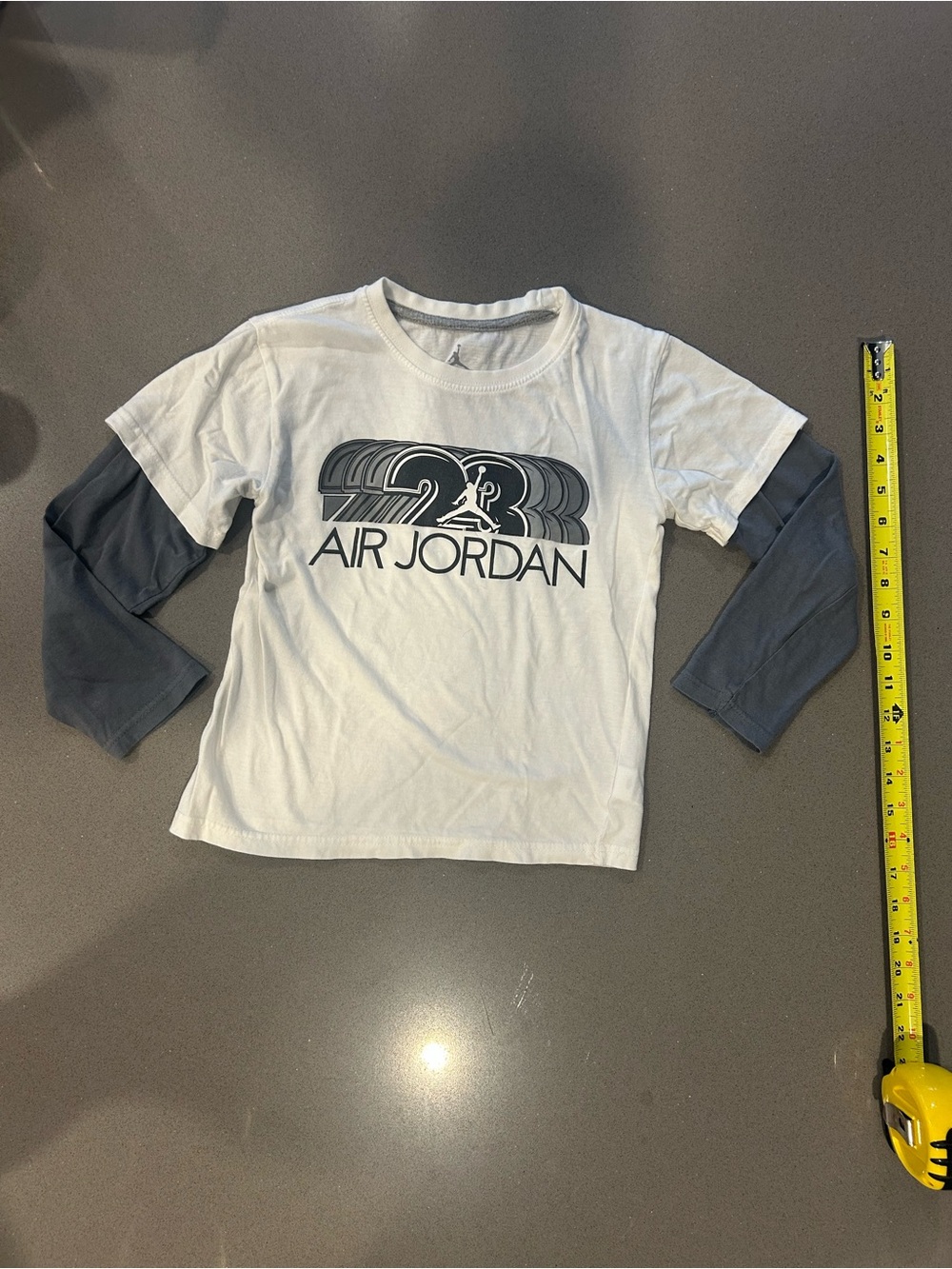 Air Jordan Long Sleeve T-Shirt kids size 7…